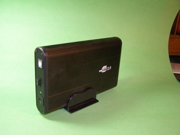 Photo 1: USB 2.0 External 3.5" drive enclosure. Uses USB 'printer' cable